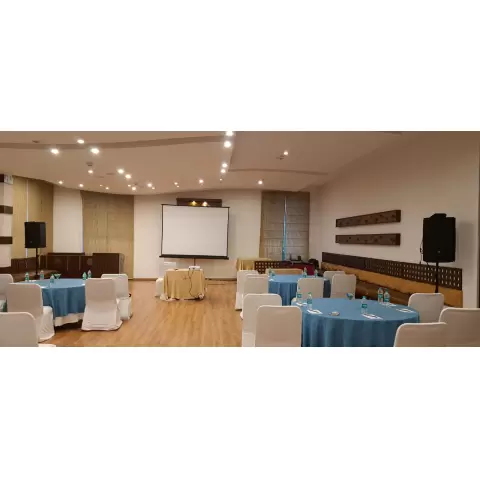 PROJECTOR ON HIRE rent in bengaluru