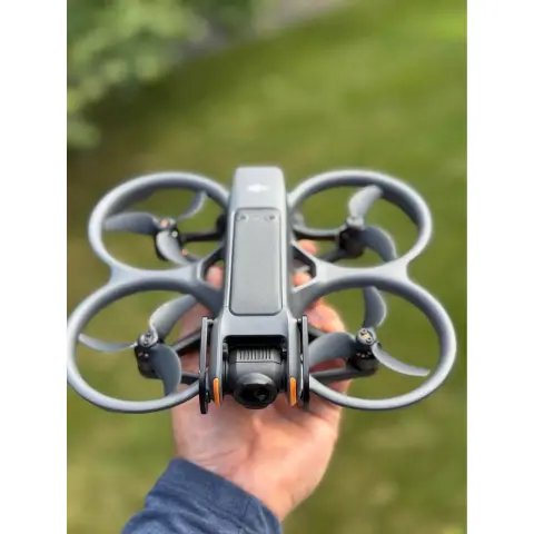 Dji Avata 2 fPV Drone 3 Batteries with Pilot rent in 