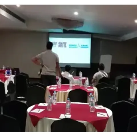 Round tables on rent rent in 