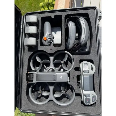 Dji Avata 2 fPV Drone 3 Batteries with Pilot rent in 