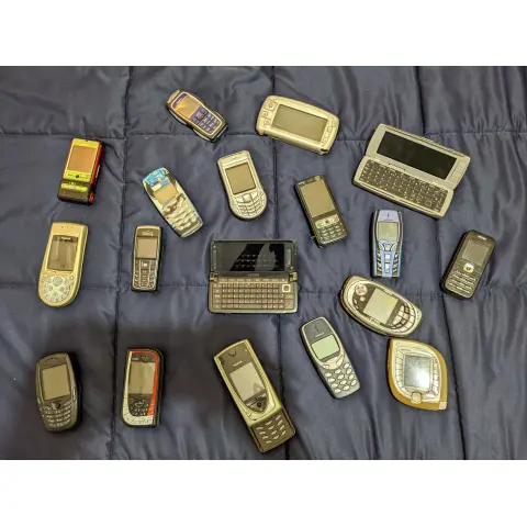 Old Nokia Phones rent in 