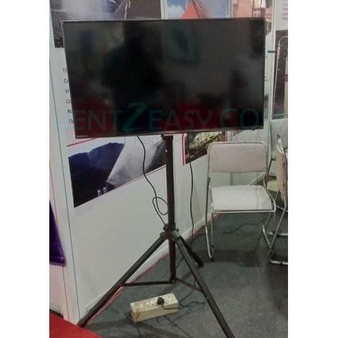 50 Inhes TV with Stand for rent
